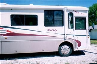 Winnebago Journey 36ft Diesel Class A Motorhome, Slide Out, Low Miles 