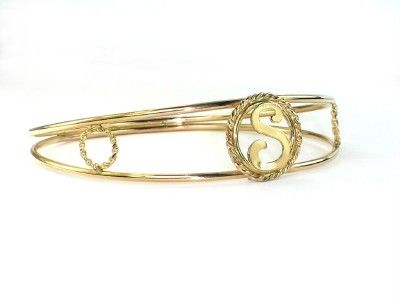   clenched hand this measured round length is approx your bangle size