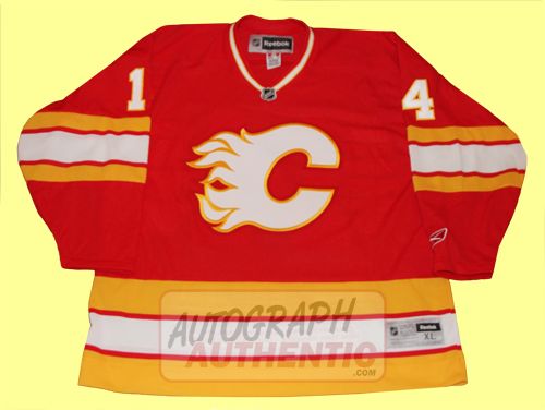 Autographed Theo Fleury Calgary Flames Jersey (red)  