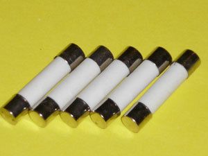 MDA 8A (5 pcs) Slow Blow Ceramic Fuse 8 Amp 250v  