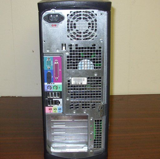 Dell Optiplex GX270 Pentium 4 HT 3GHz 640MB 40GB XP Pro  