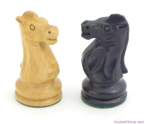 FISCHER vs. SPASSKY CHESS SET, 1972 REYKJAVIK, K=3.75  