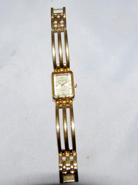 Joan Rivers Classics Gold Quartz Watch WORKING  