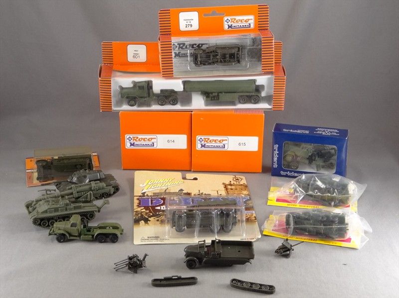 DTD   HO SCALE LOT   13 ROCO MINITANKS TANKS TRUCK MILITARY VEHICLES 