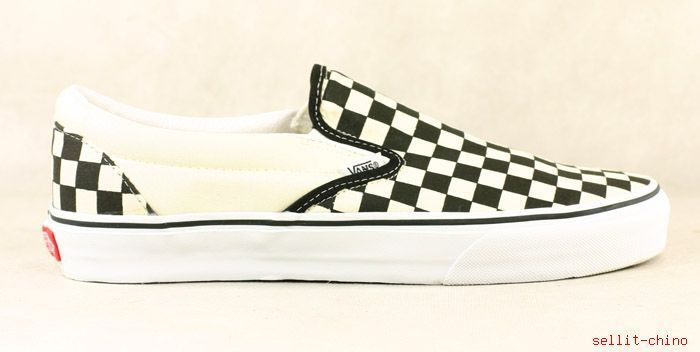 NIB VANS Blk Wht Checker Classic Slip On Shoes Y 2.5  