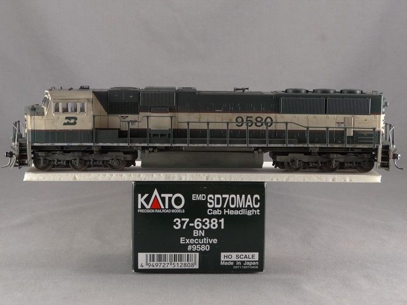   KATO 37 6381 EMD SD70MAC BN BURLINGTON NORTH 9580 DIESEL ENGINE  