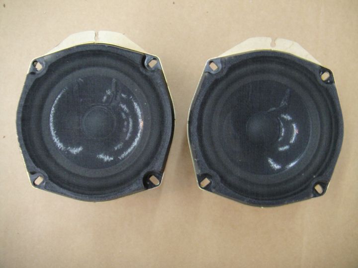 98 02 Camaro SS Monsoon Sail Panel Speakers  