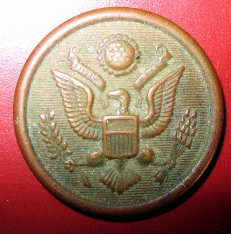 MILITARY EAGLE BUTTON   SCOVILLE MFG CO WATERBURY  