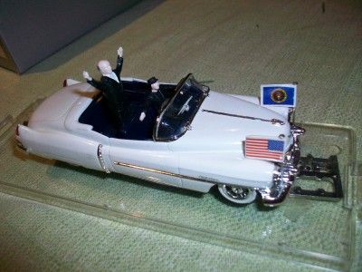 1953 CADILLAC ELDORADO VITESSE 143 PRESIDENT EISENHOWER IN PLASTIC 