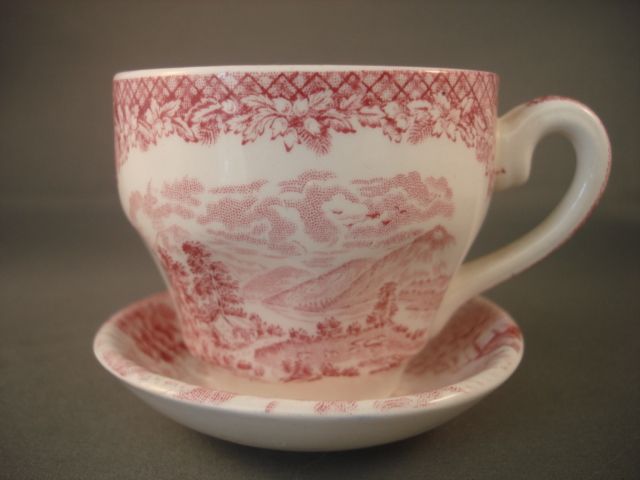   Wedgewood (Tunstall) Ltd Lochs of Scotland   Loch Duich   Pink & White