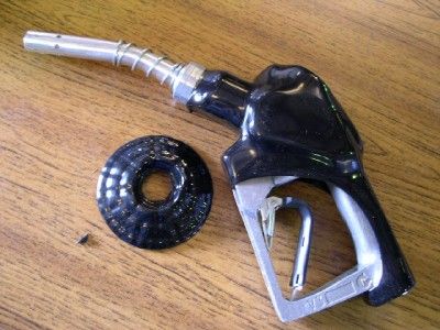 HUSKY V3 FUEL PUMP DISPENSER NOZZLE BLACK UNLEADED GAS NOS  