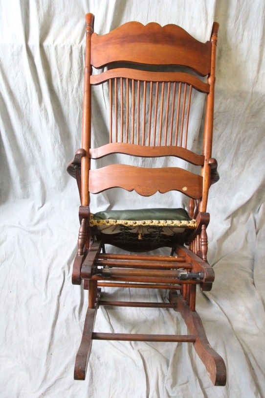 L184 ANTIQUE AMERICAN 19TH CENTURY 1888 OAK PLATFORM ROCKING CHAIR 