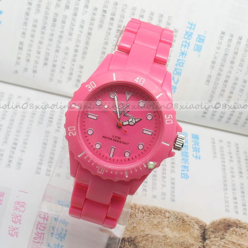 FASHION TOY STYLE PLASTIC QUARTZ UNISEX DIAL QUARTZ WRIST KID LOVELY 