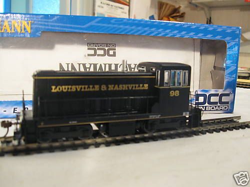 HO BACHMANN 70 TON SWITCHER 8X WHEEL DRIVE DCC ON BOARD  