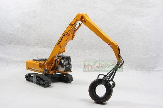 UH 8019 Liebherr R944C R 944 Kettenbagger 1/50 NEUHEIT  