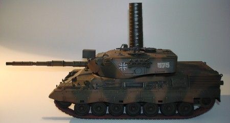 Built Tamiya 135 German Leopard A4 Tank  