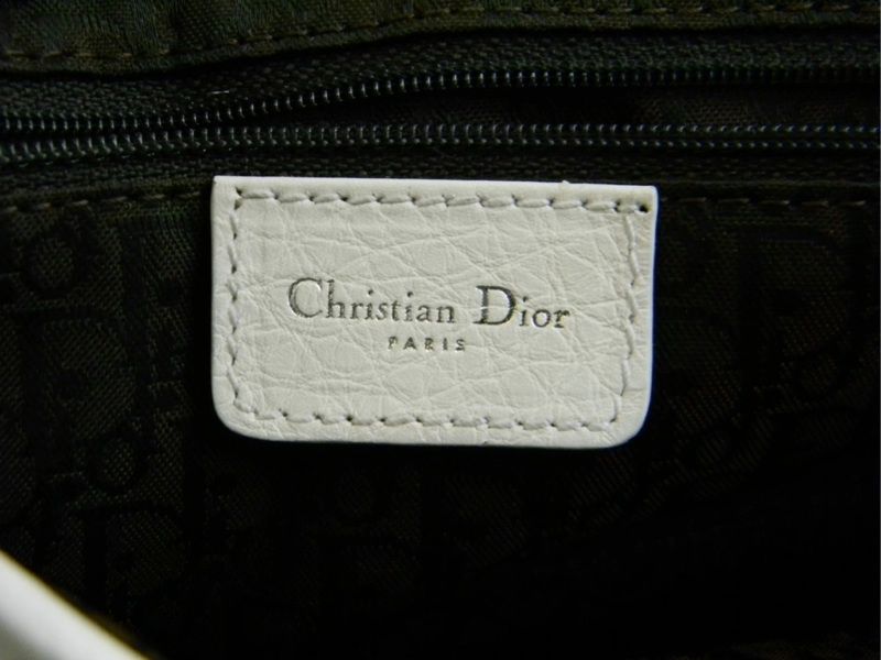 85 91 CHRISTIAN DIOR White Floral Saddlebag  