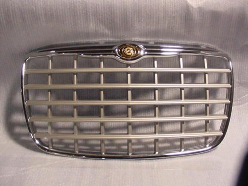 2005 06 2007 08 2009 CHRYSLER 300 300C GRILLE OEM  