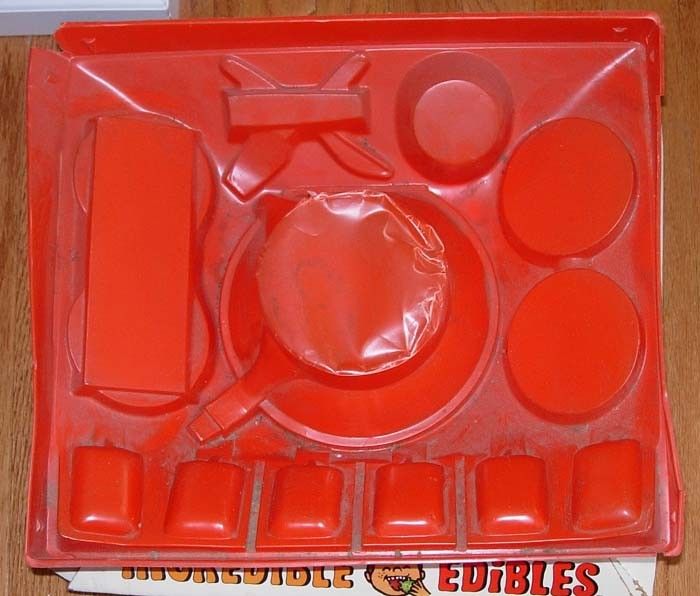 MATTEL INCREDIBLE EDIBLES THINGMAKER 1966 BOXED  