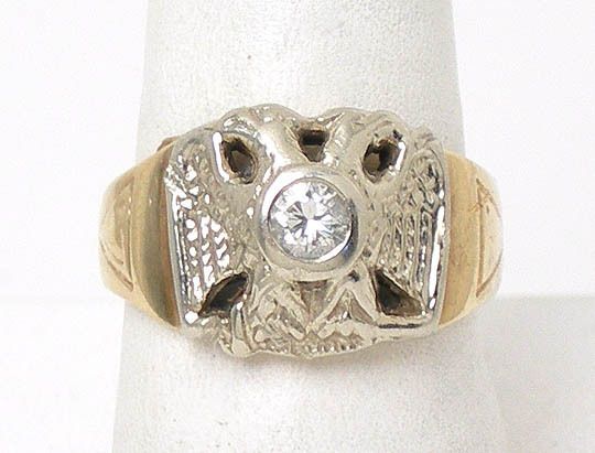 VINTAGE 2 TONE 10k GOLD DIAMOND SOLITAIRE MASONIC RING  