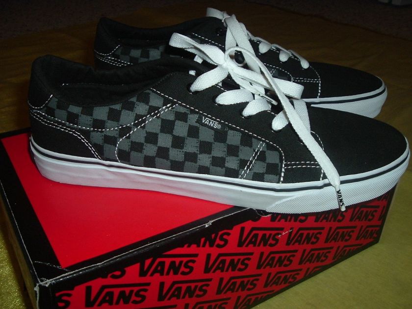 VANS BISHOP ATHLETIC SNEAKERS BLACK REG.RET.$55.00 AWESOME LOOK  