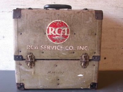   an ORIGINAL VINTAGE RCA REPAIR MANs TUBE SERVICE MAN CARRYING CASE