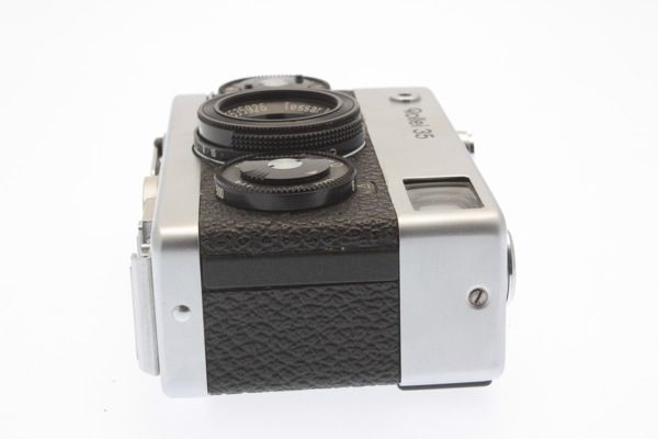 Rollei 35   35mm Film Viewfinder Camera With Tessar 40mm F/3.5 Lens 