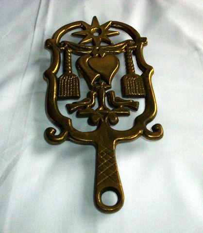 VTG Cast Brass Trivet PENNSYLVANIA DUTCH Design  