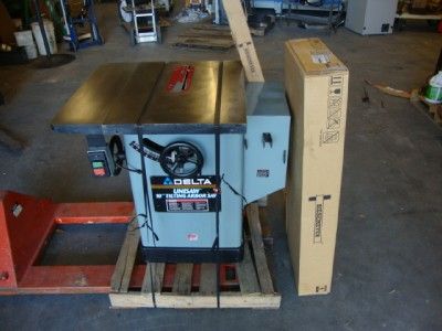 DELTA 10 TABLE SAW 5 HP 3 PH 34 806 (BRAND NEW 52 BIESMEYER FENCE 