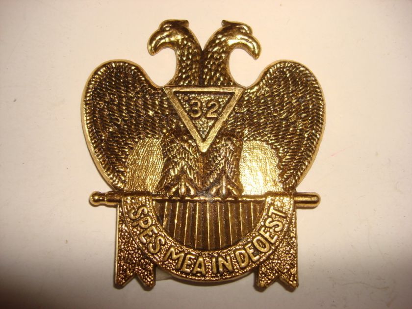 SPESMEAINDEOEST 32 Double Headed Eagle Gold Toned Metal Charm Badge 