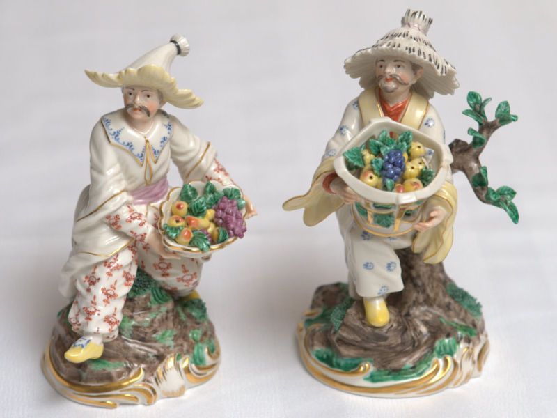 Rare Pair of Nymphenburg Bustelli Color Chinoiserie  