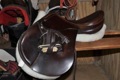 16.5 Equipe Expression Jump Saddle  Short Flap  Similar to Amerigo 