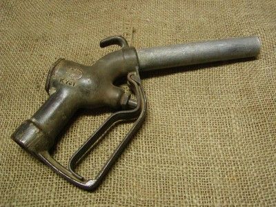   Station Gas Nozzle Antique Old Auto Pumps Spigot Car Farm 6404  