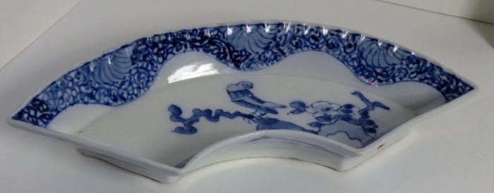 BLUE AND WHITE IMARI FAN SHAPE BOWL, ANTIQUE  