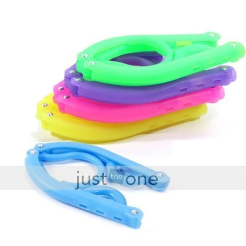 Travel Foldable Plastic Clothes Hanger random Portable  