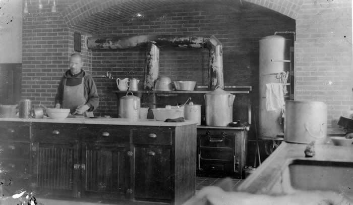 OLD SYROCCO WOOD SYROCO WOODEN KITCHEN BLESSING PRAYER 1930   1940 