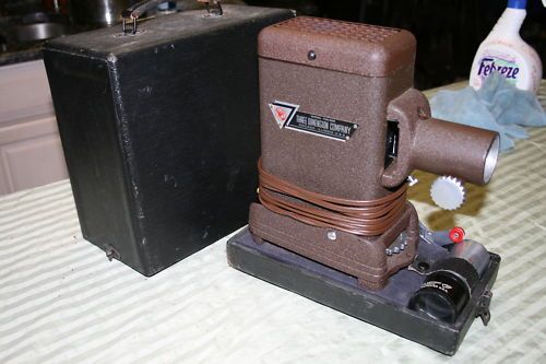 VTG Three Dimension Company Slide Projector Pristine  