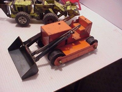 Tonka Dozer Cattle trailor trailer pressed steel toy  